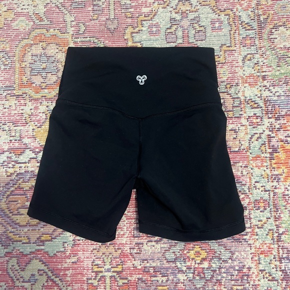 TNA black active set - Picture 3 of 5